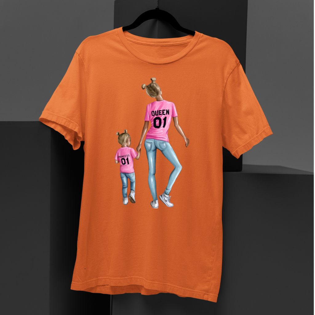 MOM QUEEN WITH DAUGHTER