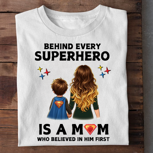 MOM AND SUPERHERO